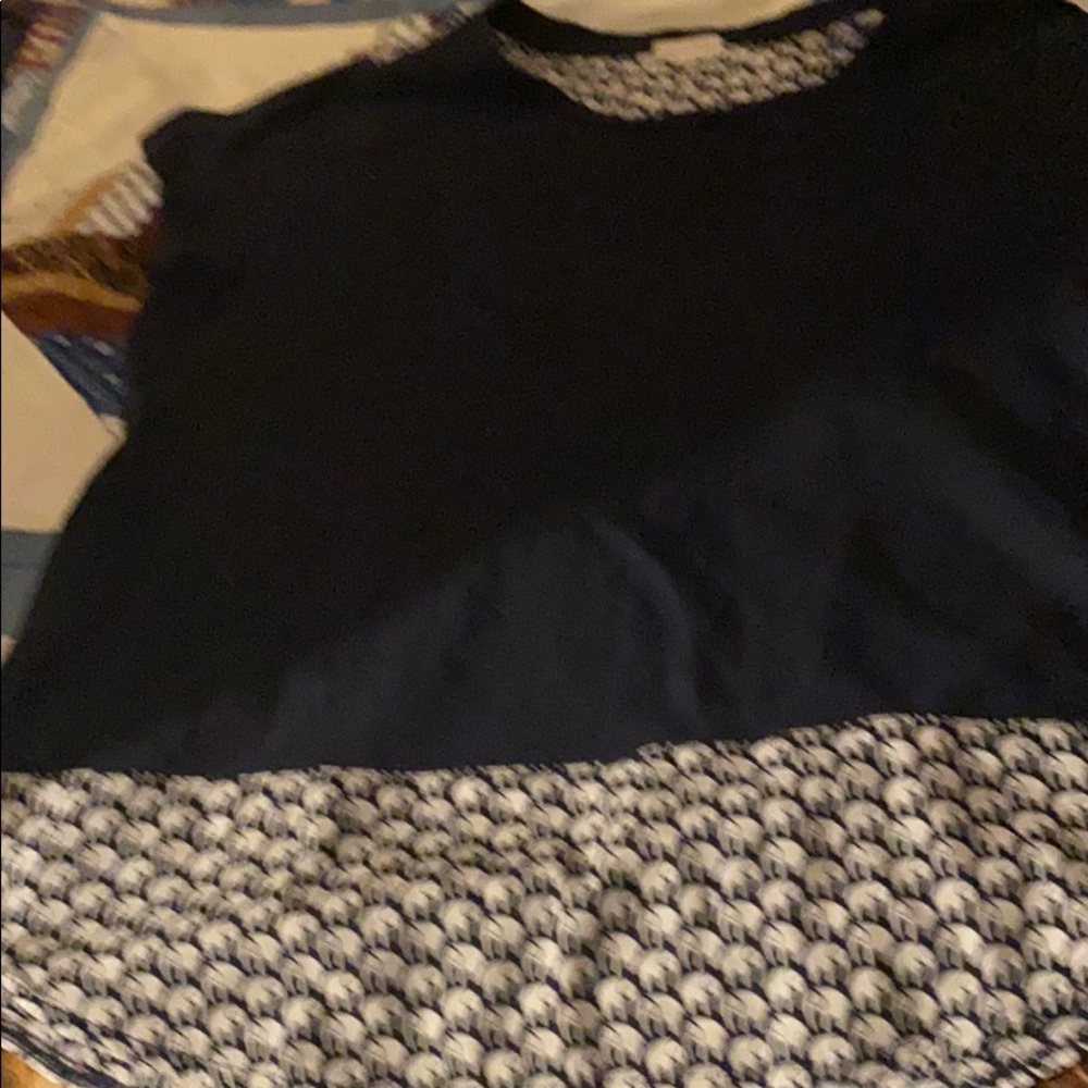 An shirt